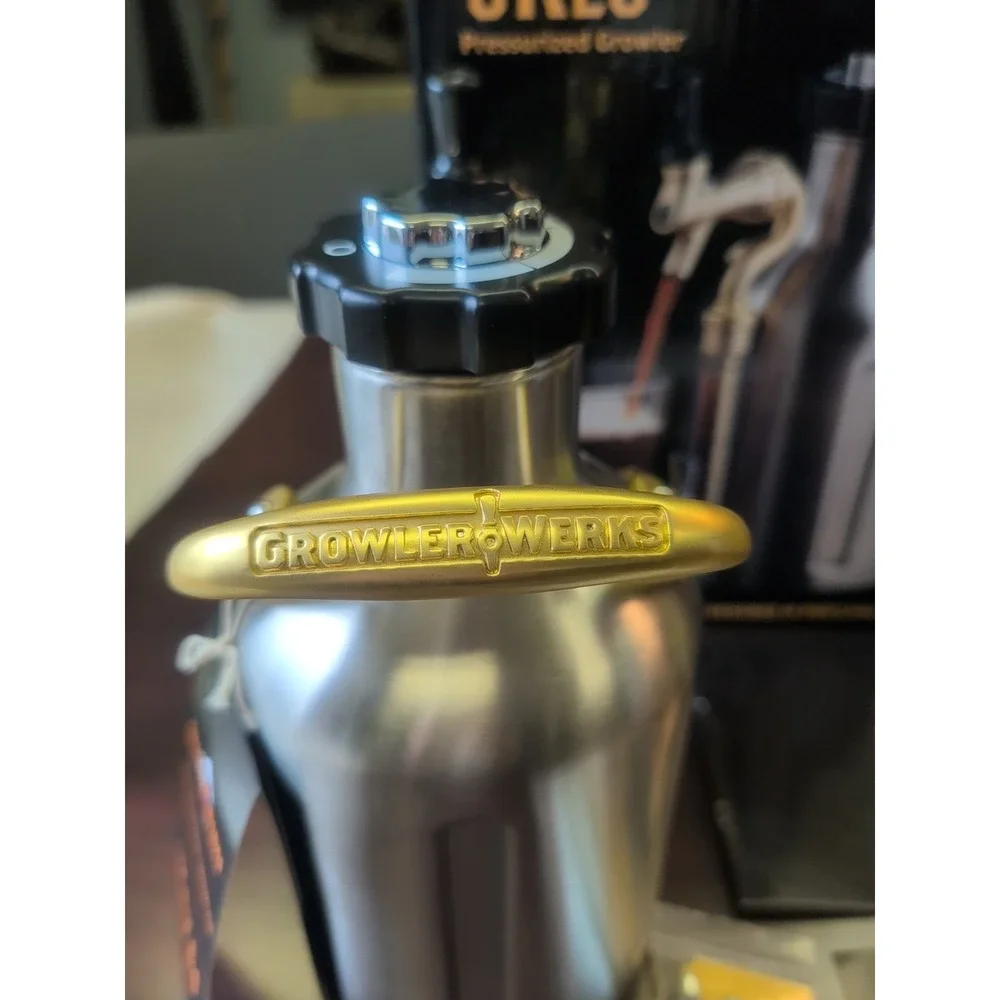 GROWLER WERKS UKeg 64Oz Pressurized Stainless Steel Beer Silver and Gold NEW